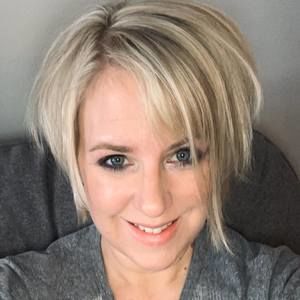 Meet your Posher, Lynnae